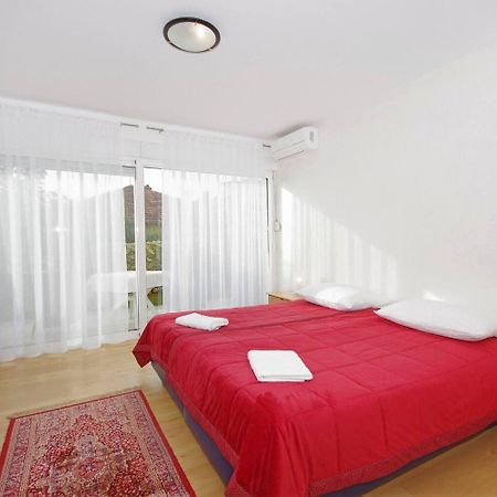 Apartments Javi - Free Private Parking Trogir Kültér fotó