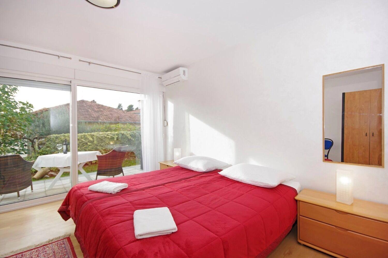 Apartments Javi - Free Private Parking Trogir Kültér fotó