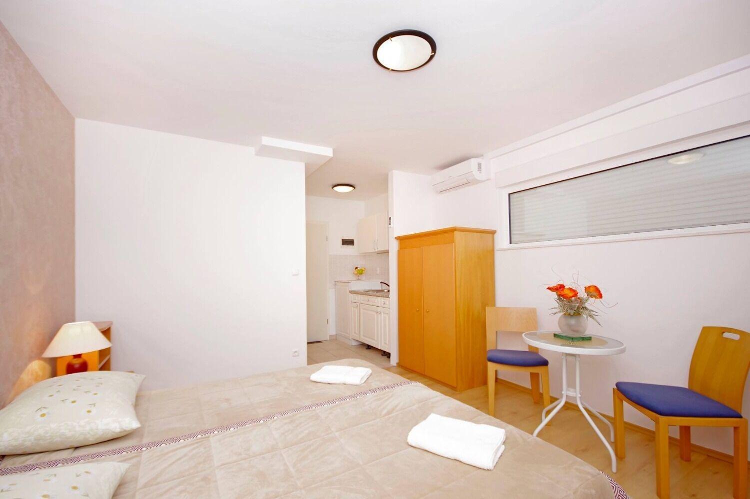Apartments Javi - Free Private Parking Trogir Kültér fotó